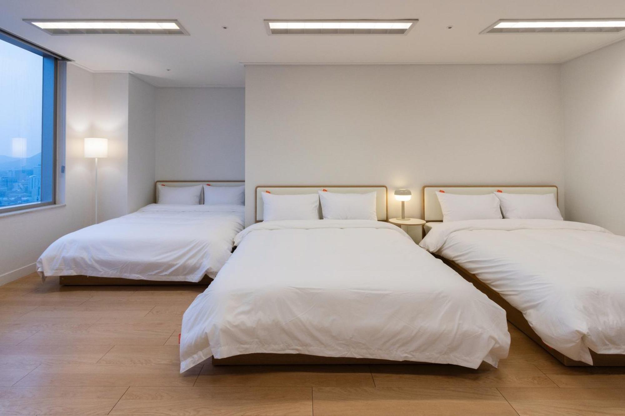 "Grand Opened" Maxtyle Guesthouse Dongdaemun Seoul Exterior photo