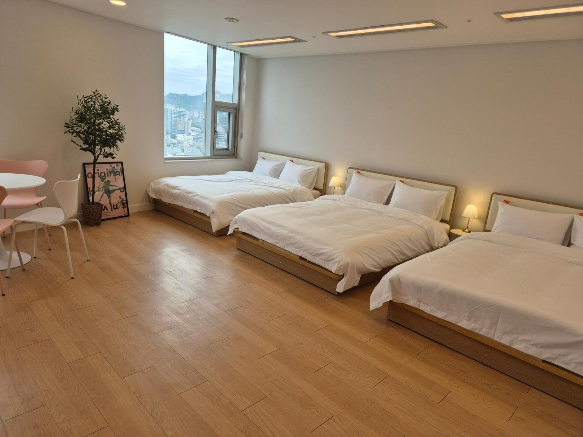 "Grand Opened" Maxtyle Guesthouse Dongdaemun Seoul Exterior photo